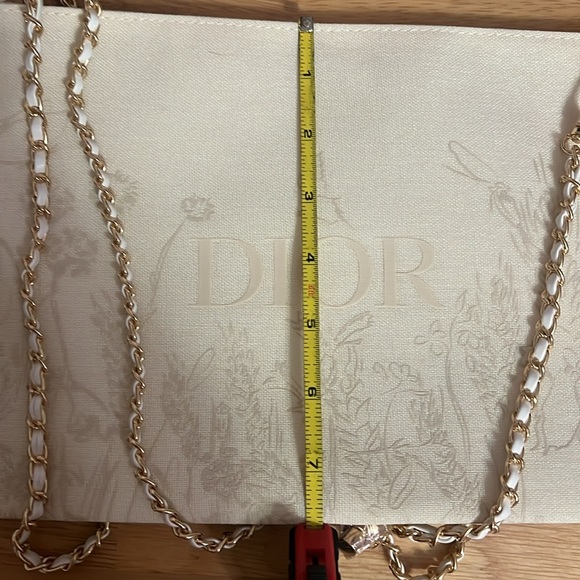 ⭐️⭐️Dior Butterfly Pouch With 47 in Non Branded Adjustable Chain Attached - Picture 7 of 8